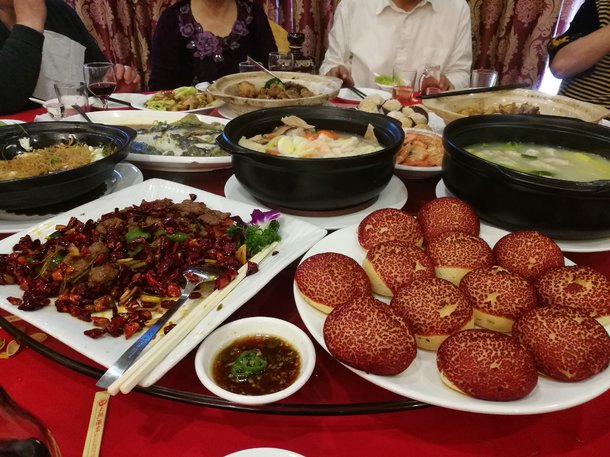 中奖名单更新！晒年夜饭/团年饭，赢Burberry框架眼镜！