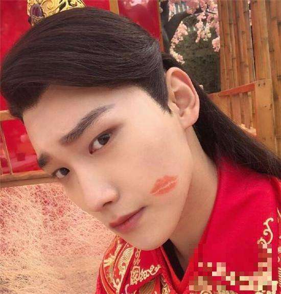中獎(jiǎng)名單公布！青年節(jié)曬男神！贏Hanes男式經(jīng)典款平角褲！