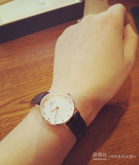 用碼新低！Daniel Wellington 女款石英腕表0902DW