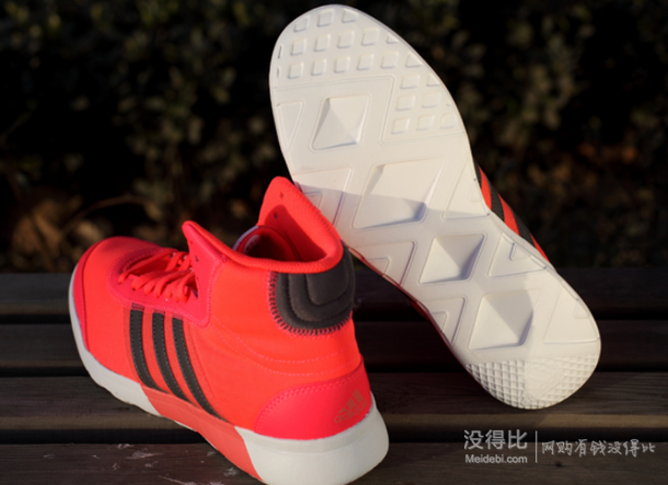 大碼福利：adidas阿迪達斯   女子基礎(chǔ)運動系列訓練鞋B39875   199元包郵