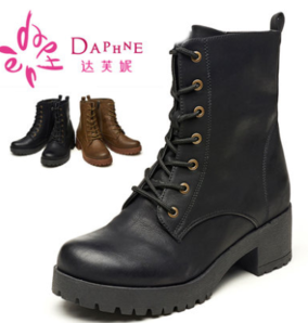 Daphne  时尚系带女靴 59包邮