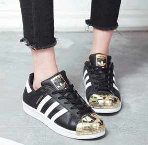 adidas Superstar 阿迪達(dá)斯 80s 女士貝殼頭板鞋