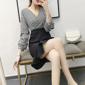 Leather cat 氣質(zhì)小香風(fēng)襯衫 裙子假兩件