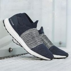 adidas 阿迪達(dá)斯 ULTRA BOOST LACELESS 男款潮流跑鞋