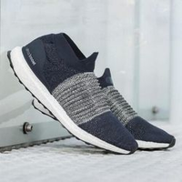 adidas 阿迪達(dá)斯 ULTRA BOOST LACELESS 男款潮流跑鞋