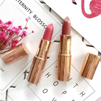 5支免郵！Charlotte Tilbury K.I.S.S.I.N.G滋潤唇膏