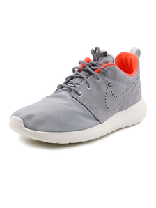 限42碼！NIKE 耐克 ROSHE ONE 男士休閑運(yùn)動(dòng)鞋 239元包郵（用券）