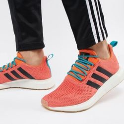 某貓旗艦店?售價(jià)899元！adidas 阿迪達(dá)斯 Originals Swift Run CQ3086 中性款休閑運(yùn)動鞋