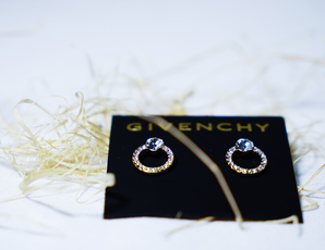 現(xiàn)貨！Givenchy Goldtone Pavé 環(huán)形耳釘
