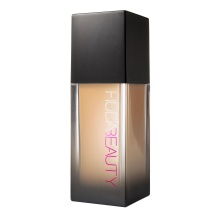 啞光細(xì)膩！ Huda Beauty 輕薄遮瑕粉底液 35ml