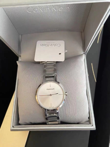 CALVIN KLEINCheers Silver Dial Ladies Watch K8N23546