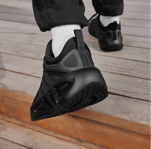 adidas 阿迪达斯 VENT CLIMACOOL清风 男款运动跑鞋 LTK88