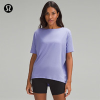 lululemon 丨Back in Action 女士短袖 T 恤 LW3FHNS 深紫色