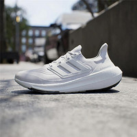 adidas 阿迪達斯 Ultraboost 男女款跑鞋 GY9350