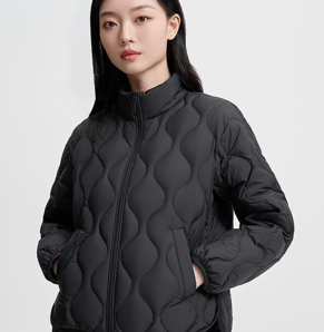 BOSIDENG 波司登 女款菱格紋90絨短款百搭羽絨服