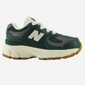 new balance 2002 兒童休閑鞋