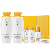 Sulwhasoo 雪花秀 護(hù)膚禮盒裝 (滋盈肌本潤(rùn)顏水125ml+15ml+乳125ml+15ml+緊致面霜5ml+煥活精華肌底液8ml)