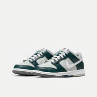 NIKE 耐克 DUNK LOW 女款運(yùn)動(dòng)鞋 FB9109-300