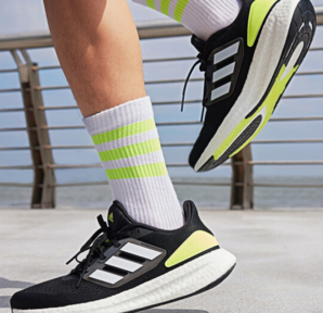 adidas 阿迪達(dá)斯 PURE BOOST 22 男女同款跑鞋