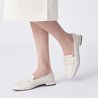 限35.5碼！Clarks 其樂(lè) 輕舞系列 女士羊皮通勤樂(lè)福鞋 2色