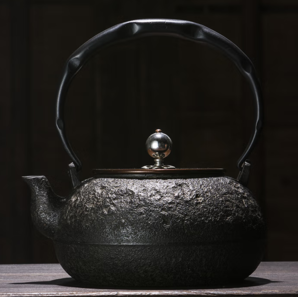 日本原裝進口！鶴壽堂 45巖肌 純手工無涂層鑄鐵茶壺800mL