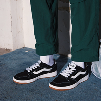 舒適不悶?zāi)_！VANS 萬(wàn)斯 Ryland LS 女款經(jīng)典黑白低幫板鞋 VN000D4ABA2
