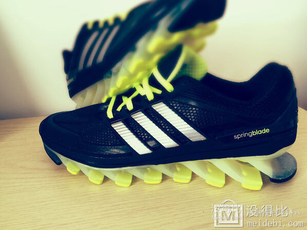 Adidas阿迪达斯Springblade Drive刀锋男士运动跑步鞋 白色款