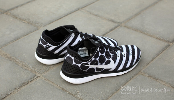 NIKE耐克 新款女子WMNS NKE FREE 5.0 TR FIT 5 PRT全能鞋704695-008  349元包邮（可用40元礼品卡）