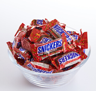 士力架 辣花生夹心巧克力 200g 合11.45元/件(买一送一)