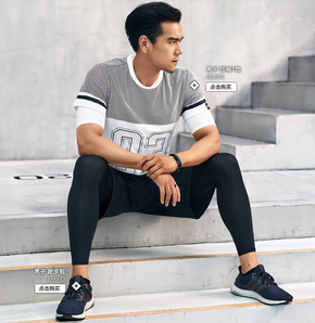 adidas 阿迪达斯 运动型格 男子 短袖T恤
