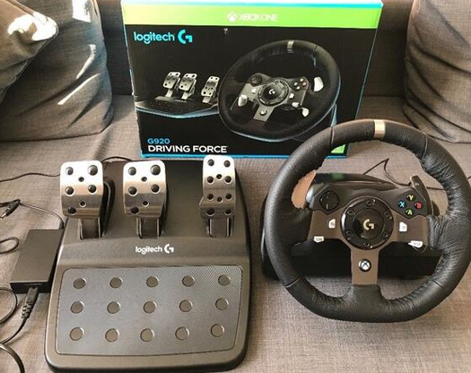 logitech罗技 g920 游戏方向盘踏板套装到手约1334元