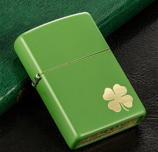 zippo之宝21032四叶草青苔哑漆镭射煤油防风火机128元包邮需用券