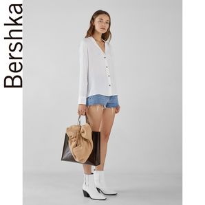 Bershka女士 2018秋季新款白色V领通勤宽松长袖衬衫