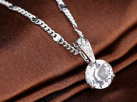 swarovski 施华洛世奇 1800045 天使之吻 链坠项链 300元包邮(需用券)