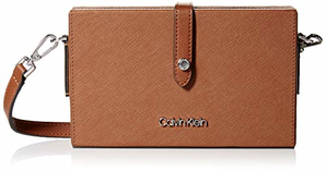 Calvin Klein Hayden 十字纹皮革小号新奇盒子斜挎包  391.57元含税直邮