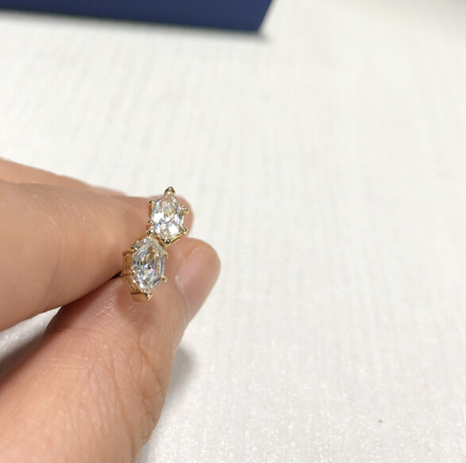 现货！swarovski 施华洛世奇 耳钉五边形耳钉