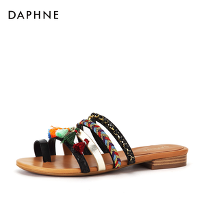 Daphne 达芙妮 1018303008 拼接平底凉鞋 94元包邮（需用券）
