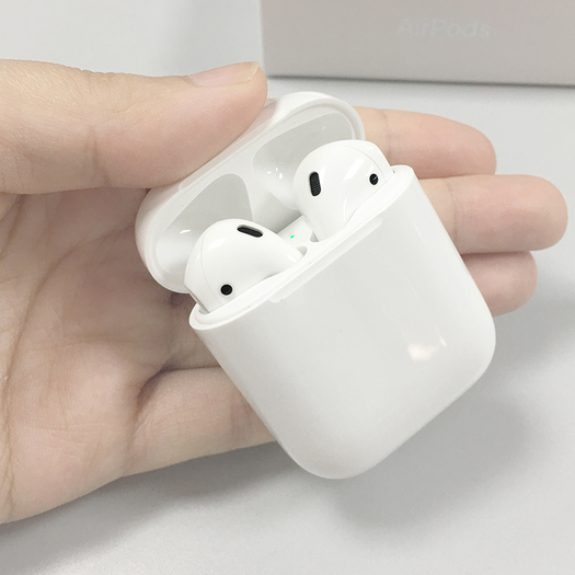 apple 苹果 新airpods(二代)真无线蓝牙耳机 有线充电盒版 858元包邮