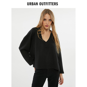 1日0点、61预告： Urban outfitters 55222939 V领短款针织毛衣 58元包邮（前15分钟）