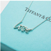 Tiffany&Co. 蒂芙尼  26401402 LOVE字母吊坠项链