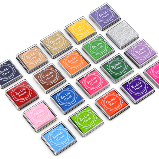 19:13:39比友"语过添情"爆料原文:此款印泥共有20种颜色,造型小巧可爱