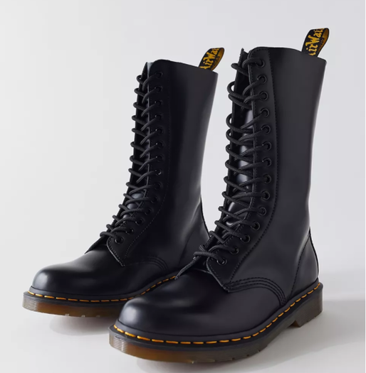 国内售价2411元drmartens191414孔女款马丁靴