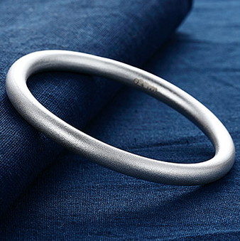 优雅质朴中国白银女士999千足银磨砂手镯20g