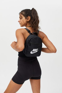 Nike Sportswear Futura 365 mini女士双肩包