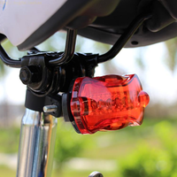 电动自行车灯尾灯山地车LED灯蝴蝶结形警示灯单车骑行装备车尾灯