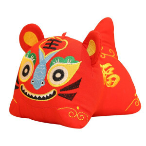 优迭尔2022年虎年吉祥物红色布老虎1512cm