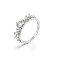 glam ever 时尚系列 女士伊丽莎白王冠戒指 FR1705