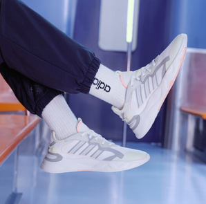9点-12点！adidas 阿迪达斯 NEO Futureflow 女子休闲运动鞋 FW7186