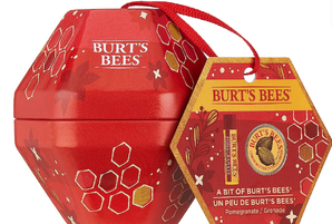 Burt's Bees 小蜜蜂 石榴礼品套装（唇膏4.25g+指甲修护霜8.5g） 直邮含税到手￥31.86